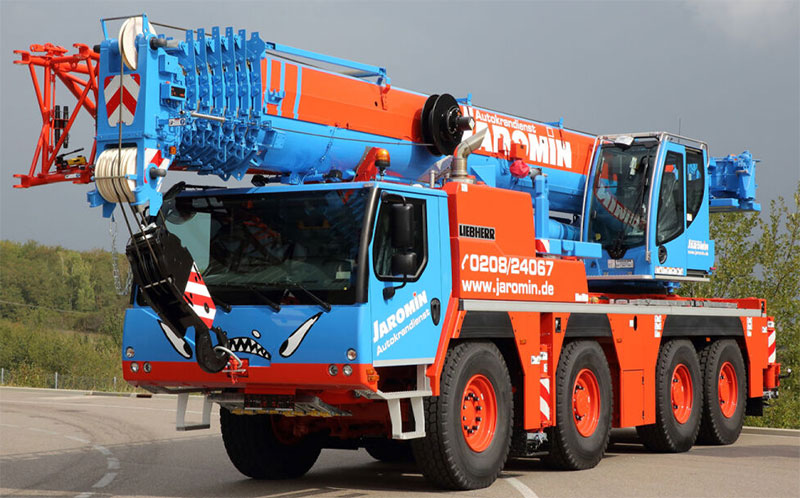 WSI 51-2143 1/50 Scale Jaromin - Liebherr LTM 1090-4.2 Mobile Crane