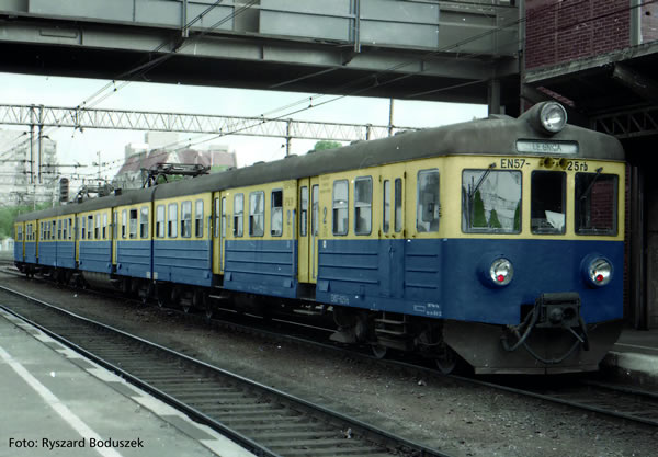 Piko 51452 HO Scale 1/87 EN 57 Electric Railcar PKP IV Sound