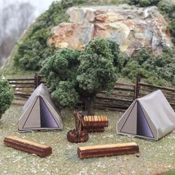 Osborn Models 1113 Ho Tents + Camp Scene