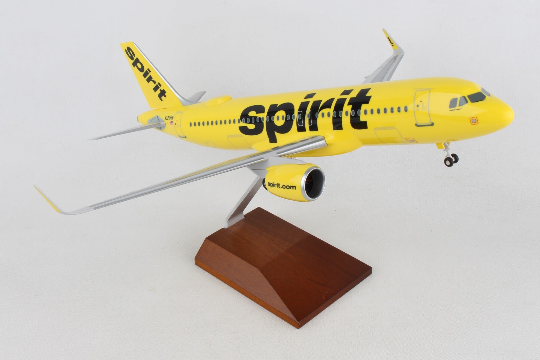 Skymarks Supreme SKR8369 Skymarks Spirit A320Neo 1/100 W/Wood Stand & Gear &Wifi Dome