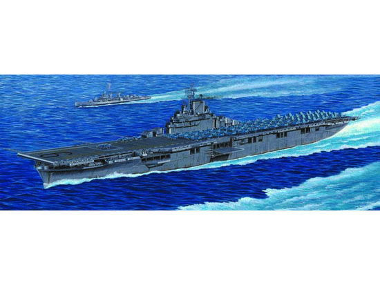 Trumpeter 5602 1/350 USS Essex CV9 Aircraft Carrier