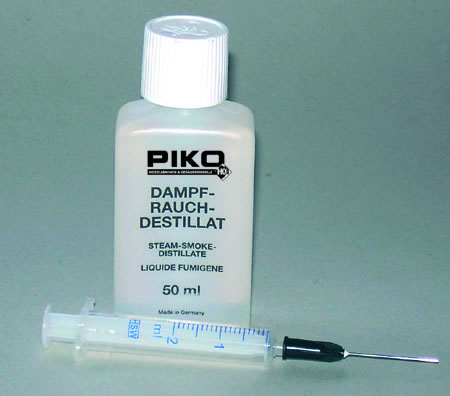 Piko 56162 HO Scale 1/87 Smoke Fluid 50ml & Syringe