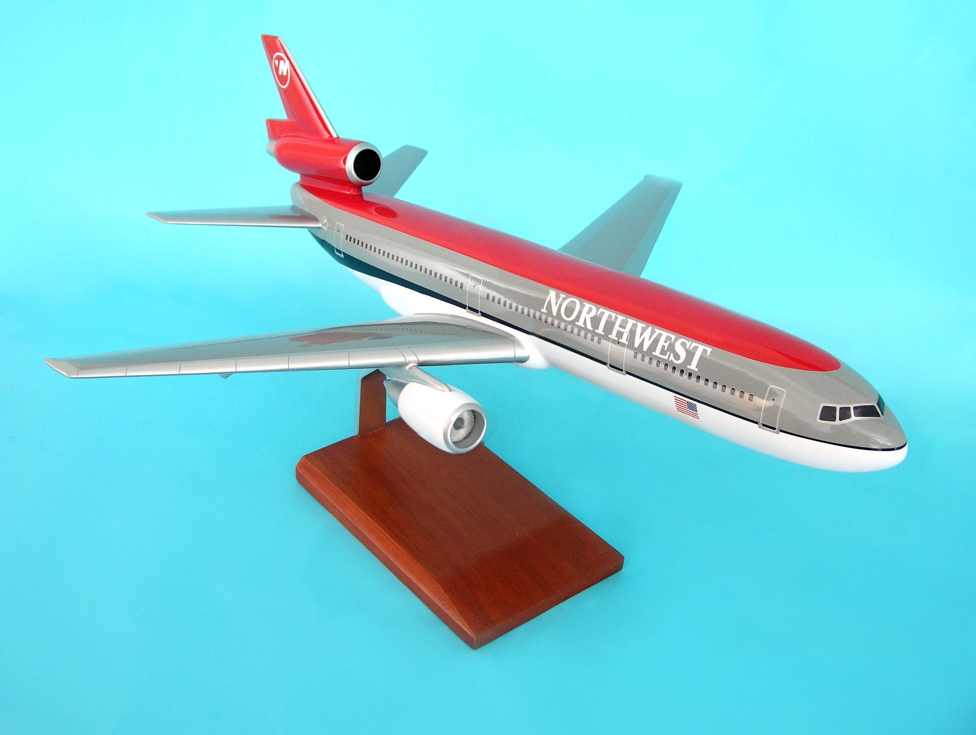 Executive Series G7710P32W Exec Ser Northwest Dc-10-30 1/100 90'S Livery (Kdc10Nwt)