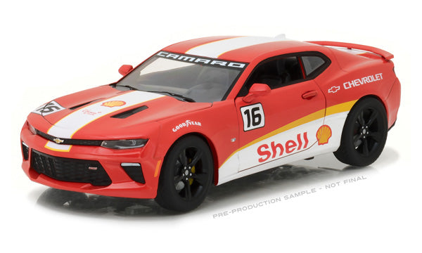 Greenlight 18239 1/24 Scale Shell Oil - 2017 Chevrolet Camaro Ss Opening