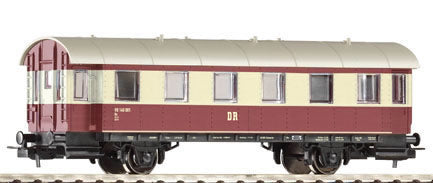 Piko 57633 HO Scale 1/87 Passenger Car 2nd Cl. DR III Red-Beige