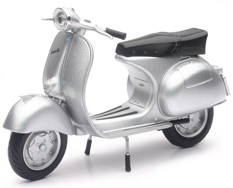 New-Ray 57863 1/12 Scale 1953 Vespa 150GS Scooter