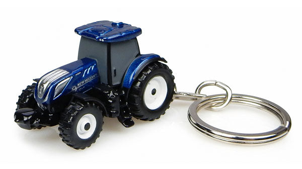 Universal Hobbies 5814  Scale New Holland T7.225 Blue Power Tractor Keyring