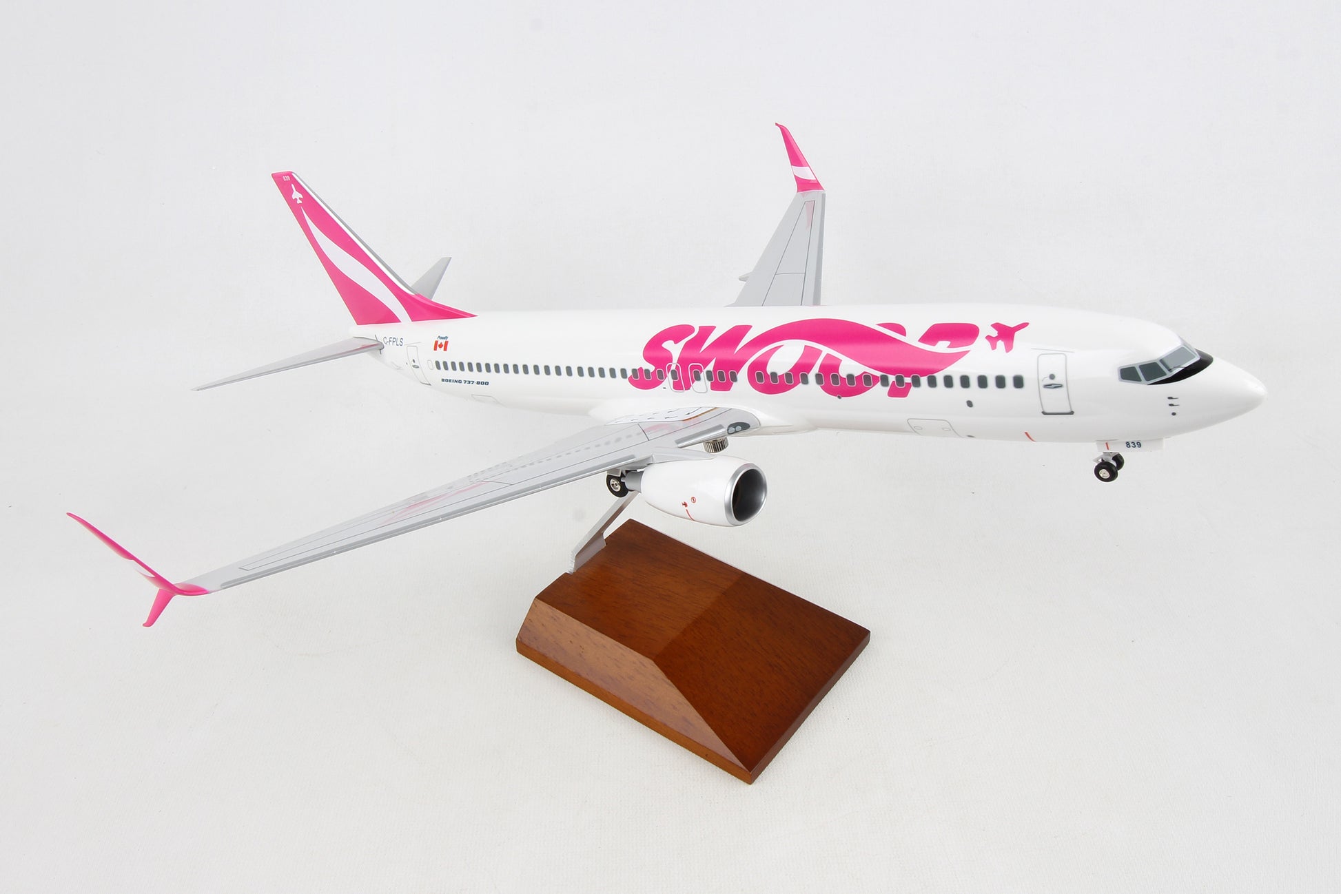 Skymarks Supreme SKR8273 Skymarks Swoop 737-800 1/100 W/Wood Stand & Gear