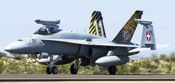 Italeri 1394 1/72 F/A18 Hornet Tiger Meet 2016 Special Color Aircraft