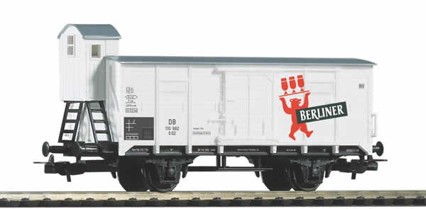 Piko 58925 HO Scale 1/87 G02 Boxcar w/Brake Cab Berliner Pilsner DR III