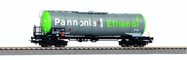Piko 58983 HO Scale 1/87 Gravity Tank Car Pannonia-Ethanol VI