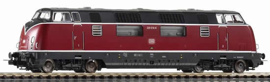 Piko 59702 HO Scale 1/87 BR 220.0 Diesel DB IV