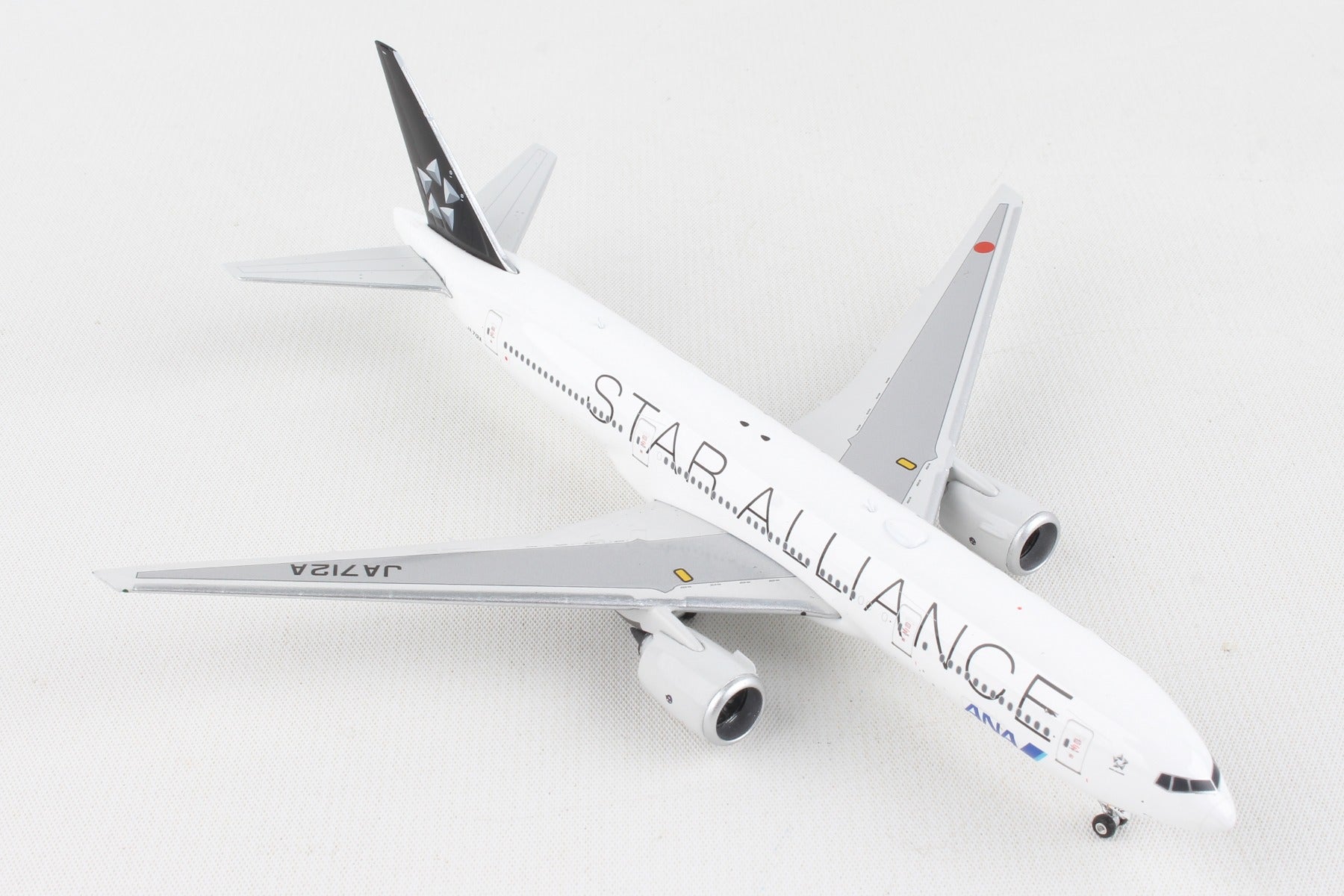 Phoenix Diecast 1/400 PH2153 Phoenix Ana 777-200 1/400 Reg#Ja712A Star Alliance (**)