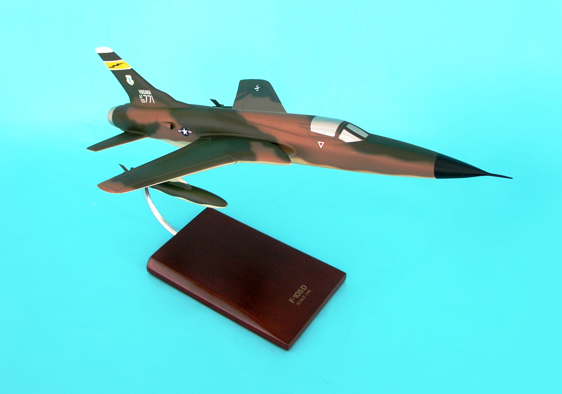 Executive Series B9748 Exec Ser F-105D Thunderchief 1/48 (Cf105T)
