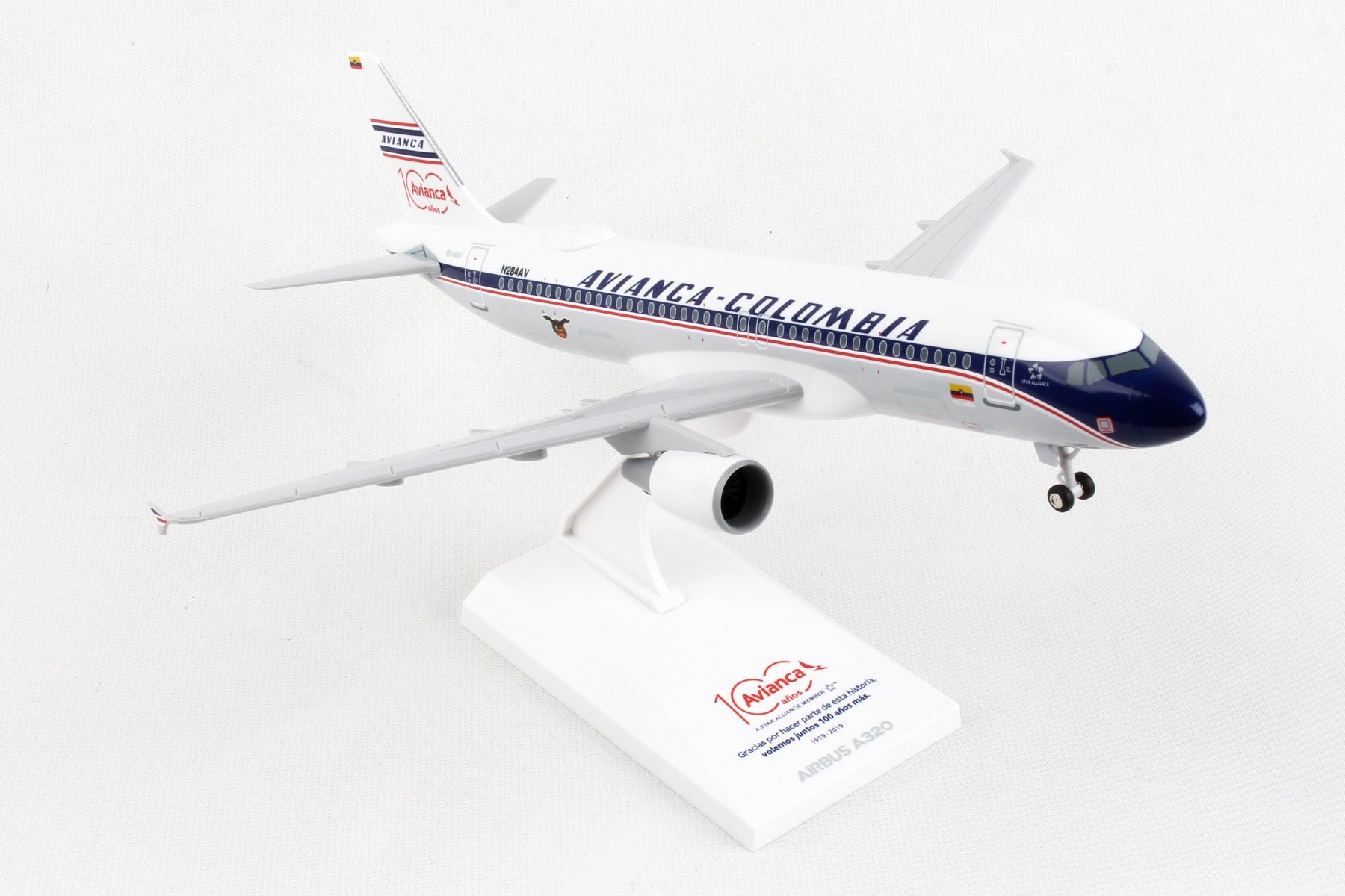 Skymarks SKR1033 Skymarks Avianca A320 1/150 W/Gear Retro Livery