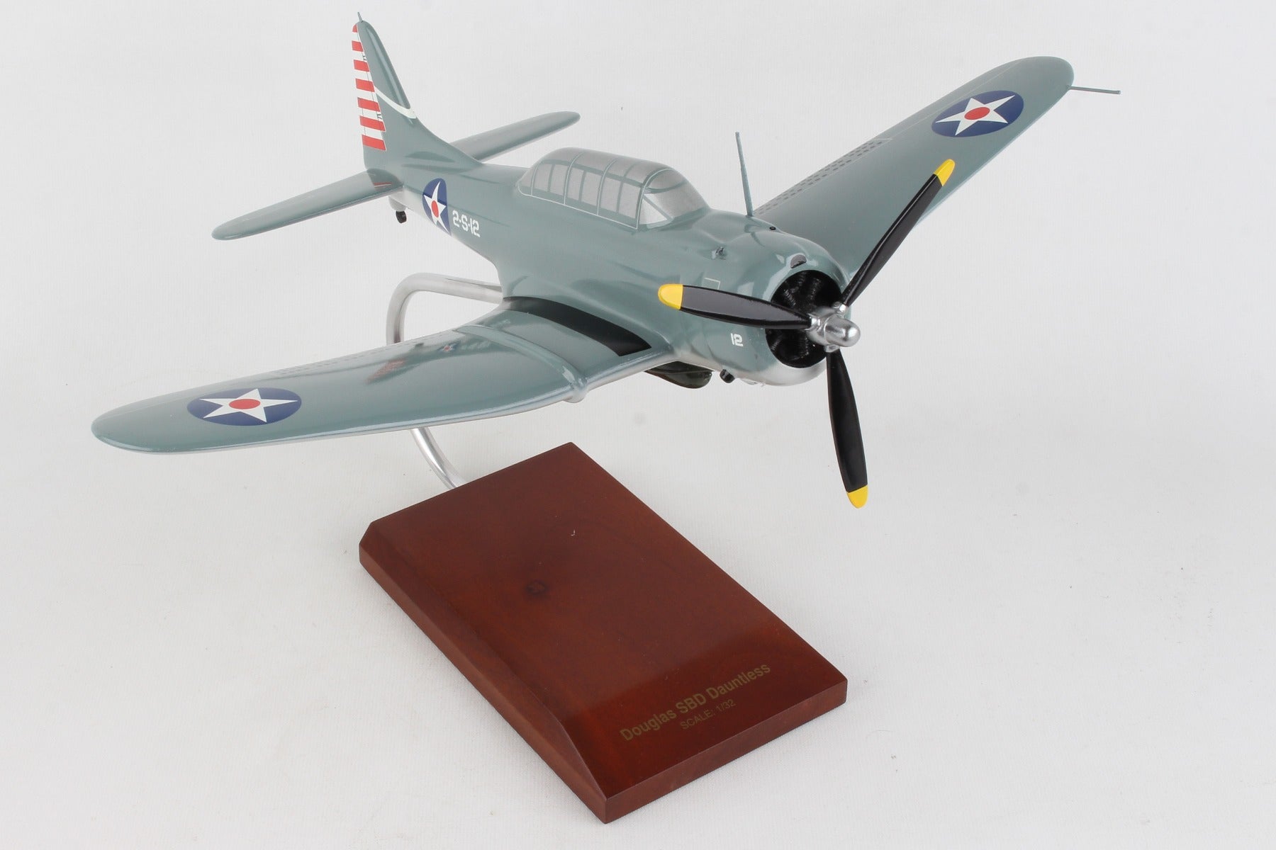 Executive Series C0432 Exec Ser Sbd-5 Dauntless Usn 1/32 (Asbdt)