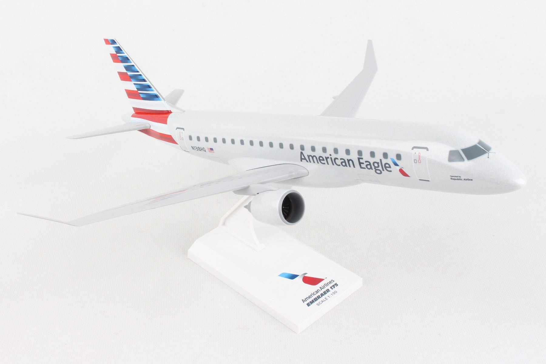 Skymarks SKR763 Skymarks American Eagle Embraer E175 1/100 New Livery Republ