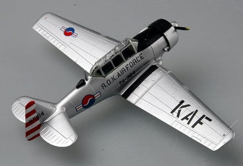 MRC (Model Rectifier Corp) 36316 1/72 T6G Texan of Korea AF WWII (Built-Up Plastic)