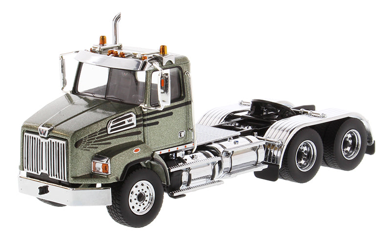 Diecast Masters 71038 1/50 Scale Western Star 4700 SF Tandem Day Cab