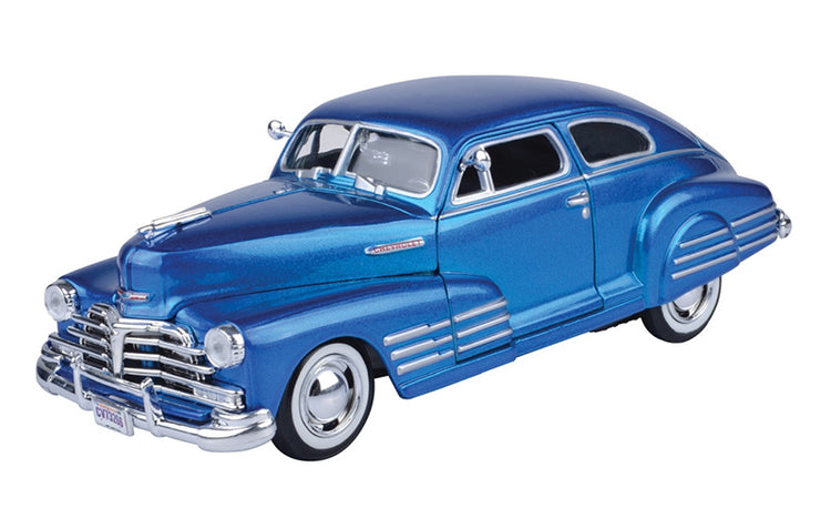 Motormax 73266AC-MBL 1/24 Scale 1948 Chevrolet Aerosedan Fleetline