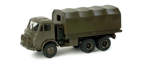 Herpa 743242 HO Scale Modern German Army (BW) Medium Trucks -- Steyr 680 6x6 Cargo/Personnel Carrier w/Canvas Cover
