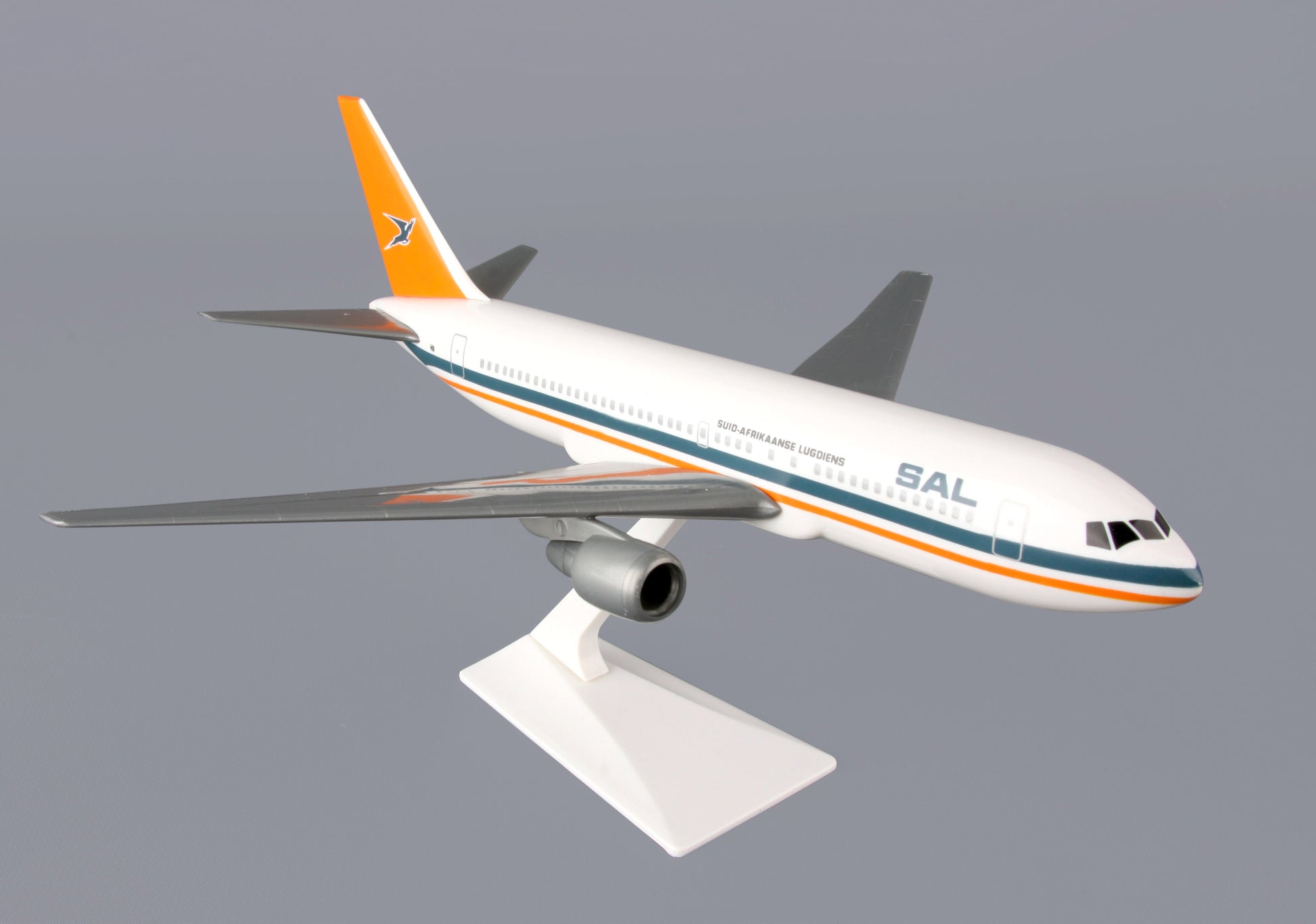 Flight Miniatures LP198 B767-200 Saa South African 1/200