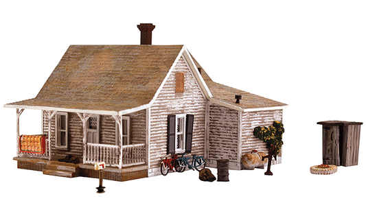 Woodland Scenics 4933 N Scale Old Homestead - Built-&-Ready Landmark Structures(R) -- Assembled - 2-1/32 x 2-29/32" 5.2 x 7.4cm