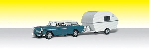 Woodland Scenics 5328 N Scale Thompson's Travelin' Trailer - Assembled - AutoScenes(R) -- Station Wagon with Camper