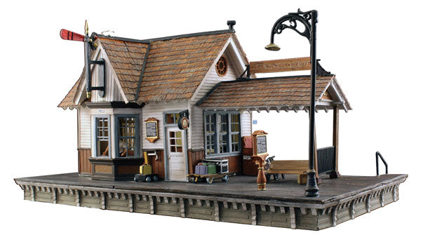 Woodland Scenics 5852 O Scale The Depot - Built & Ready Landmark Structures(R) -- Assembled w/Interior Light