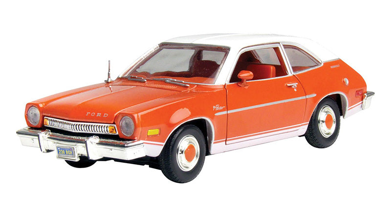 Motormax 79044OR 1/24 Scale 1974 Ford Pinto