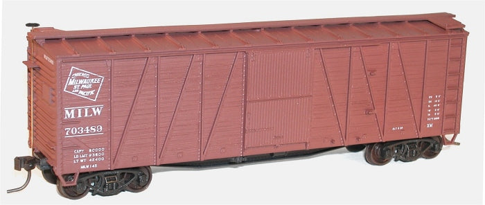 Accurail 4322 Ho 40'Wood Box Milw