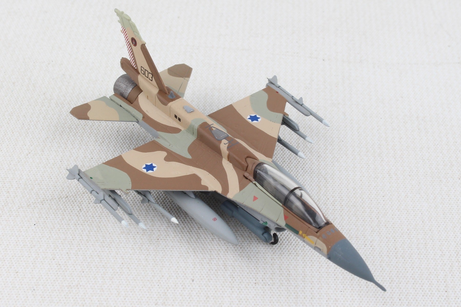 Hogan Wings Miliary 1/200 HG6061 Hogan Israeli Air Force F-16D 101 Sq 1/200