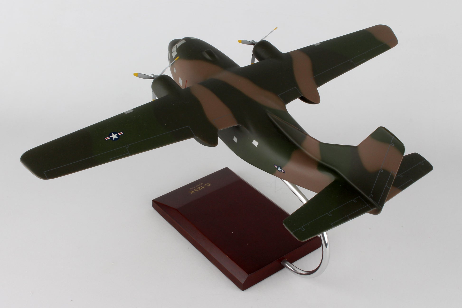 Executive Series B8372 Exec Ser C-123J Provider 1/72 (Ac123T)