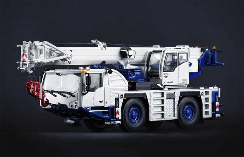 IMC 80-1026 1/50 Scale Tadano AC 2.040-1 Mobile Crane