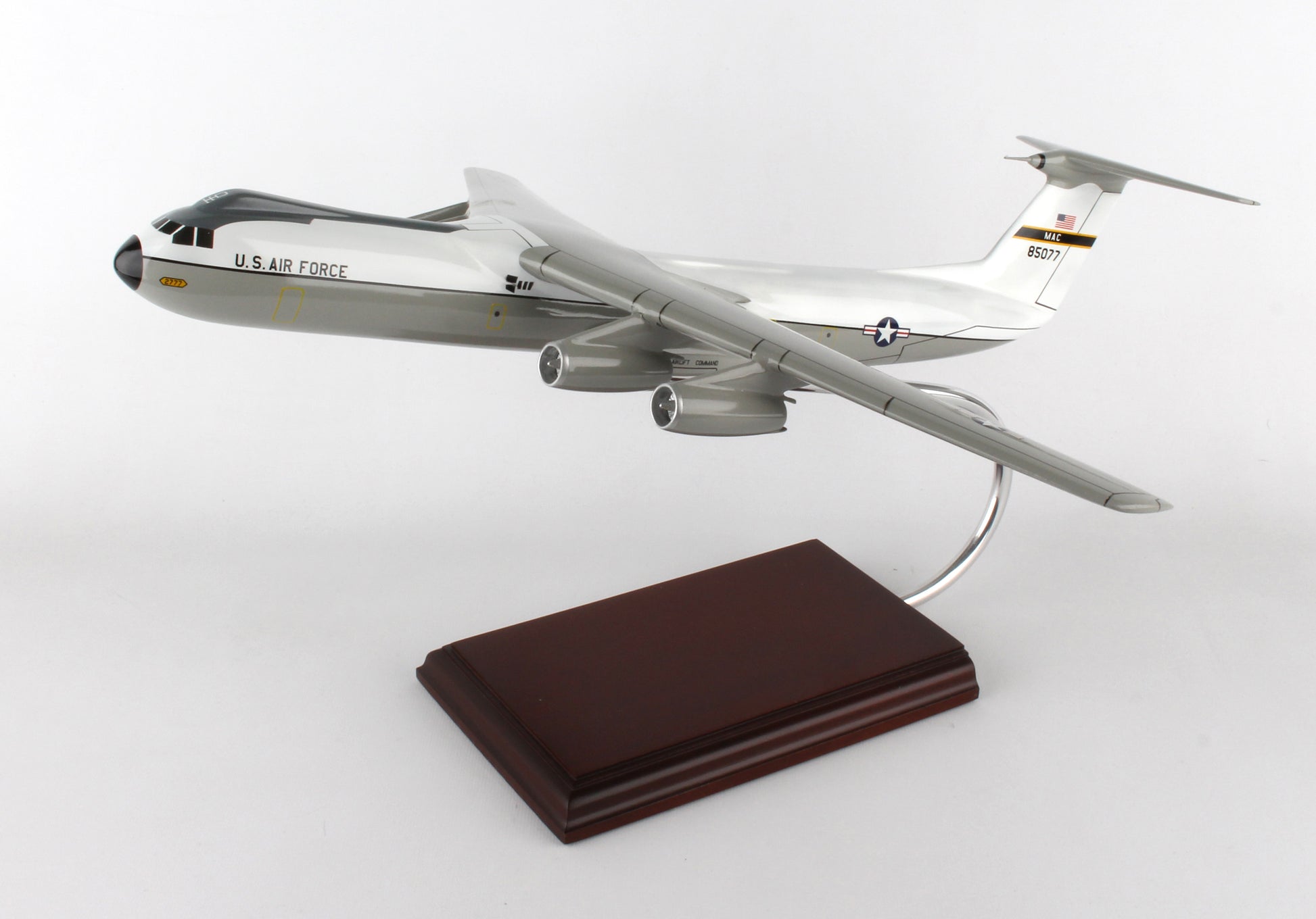 Executive Series B34104 Exec Ser C-141 Starlifter 1/104 Hanoi Taxi (Cc141Ht)