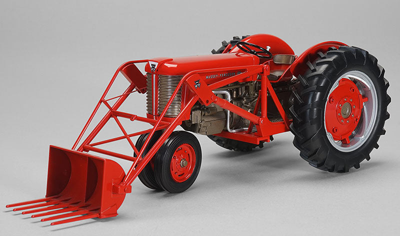 Spec Cast SCT-731 1/16 Scale Massey Ferguson 65 Narrow Front Diesel Tractor