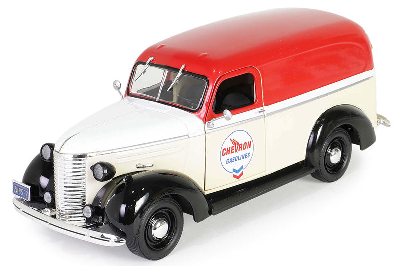 Greenlight 85081 1/24 Scale Chevron - 1939 Chevrolet Panel Truck Running on