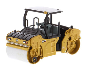 Diecast Masters 85630 1/64 Scale Caterpillar CB-13 Tandem Vibratory Roller