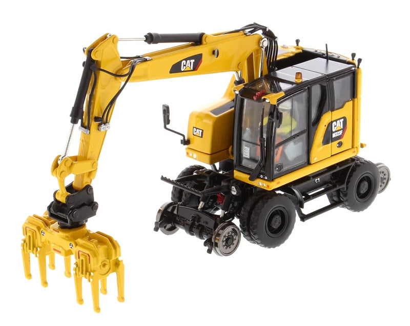 Diecast Masters 85661 1/50 Scale Caterpillar M323F Railroad Wheeled Excavator