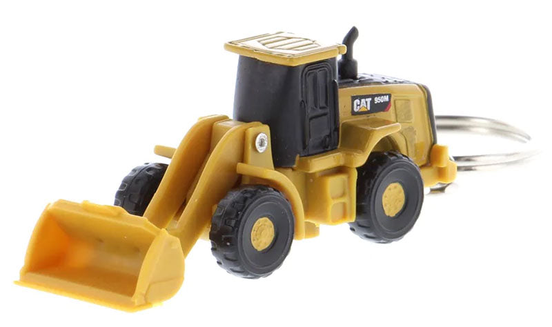 Diecast Masters 85986  Scale Caterpillar Micro 950M Wheel Loader Keychain Micro-Constructor Series