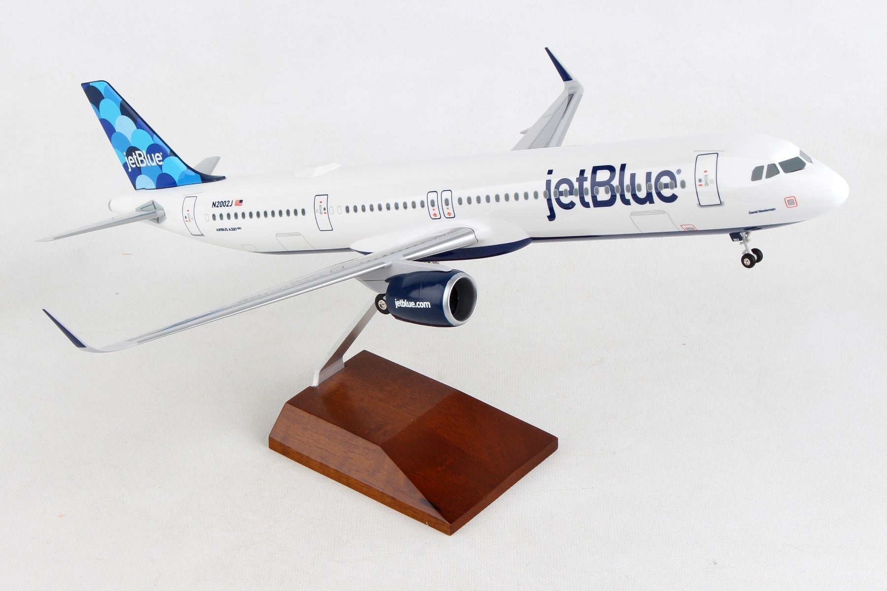 Skymarks Supreme SKR8424 Skymarks Jetblue A321Neo 1/100 Balloons W/Wood Stand & Gear