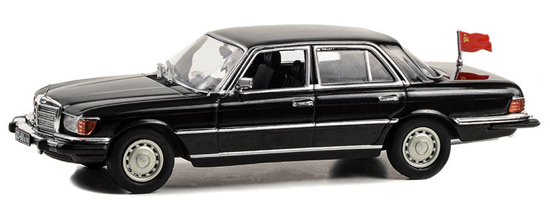 Greenlight 86640 1/43 Scale 1977 Mercedes-Benz 450 SEL W116 Rocky IV 1985