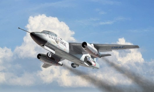Italeri 1375 1/72 RB66B Destroyer USAF Recon Aircraft (D)