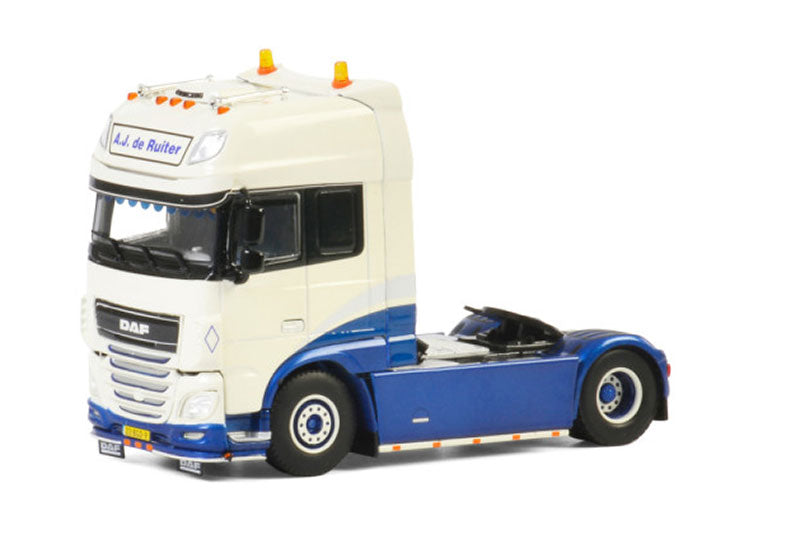 WSI 300596 1/50 Scale A.J. De Ruiter - Daf Xf Super Space