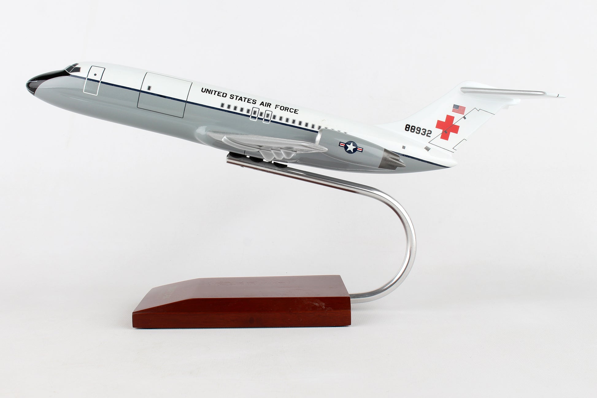 Executive Series B7910 Exec Ser C-9A Nightingale 1/100 (Cc009T)
