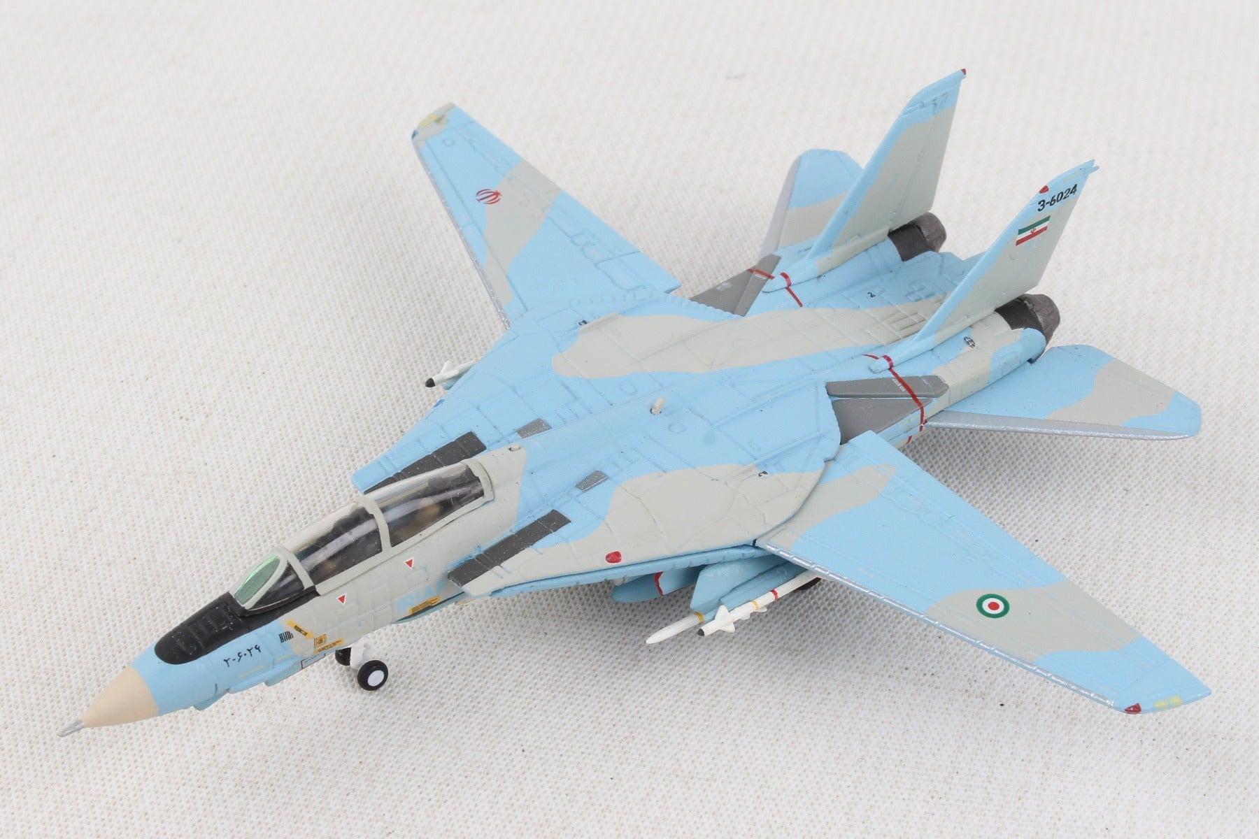 Hogan Wings Miliary 1/200 HG6634 Hogan Iranian Air Force F-14A 1/200 Ali-Cat Serial 3-6024