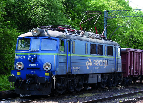 Piko 96382 HO Scale 1/87 EU07 Electric PKP Cargo VI