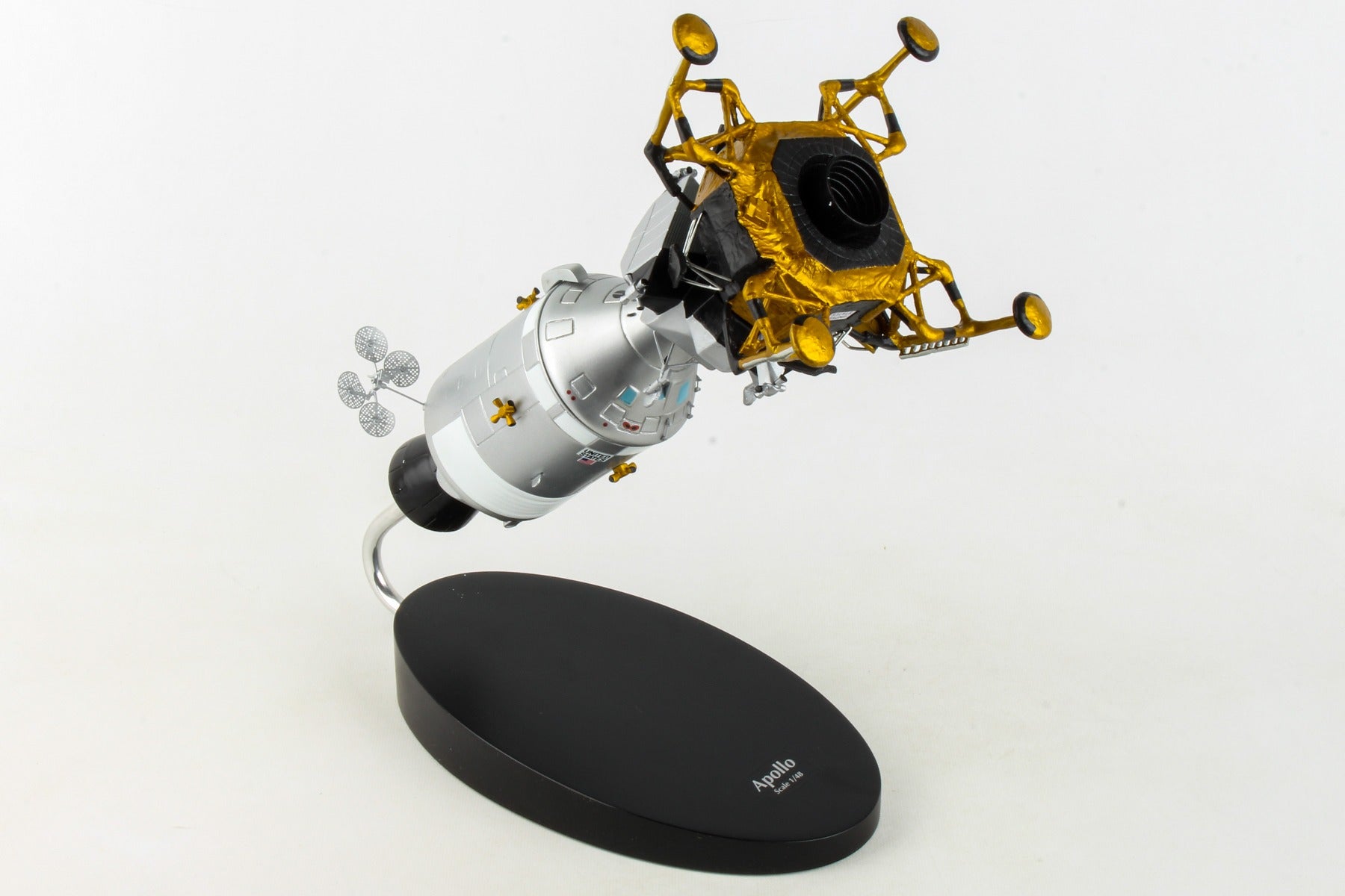 Executive Series E3648 Exec Ser Apollo Command Module W/Lem 1/48 (Kyns5Tp)