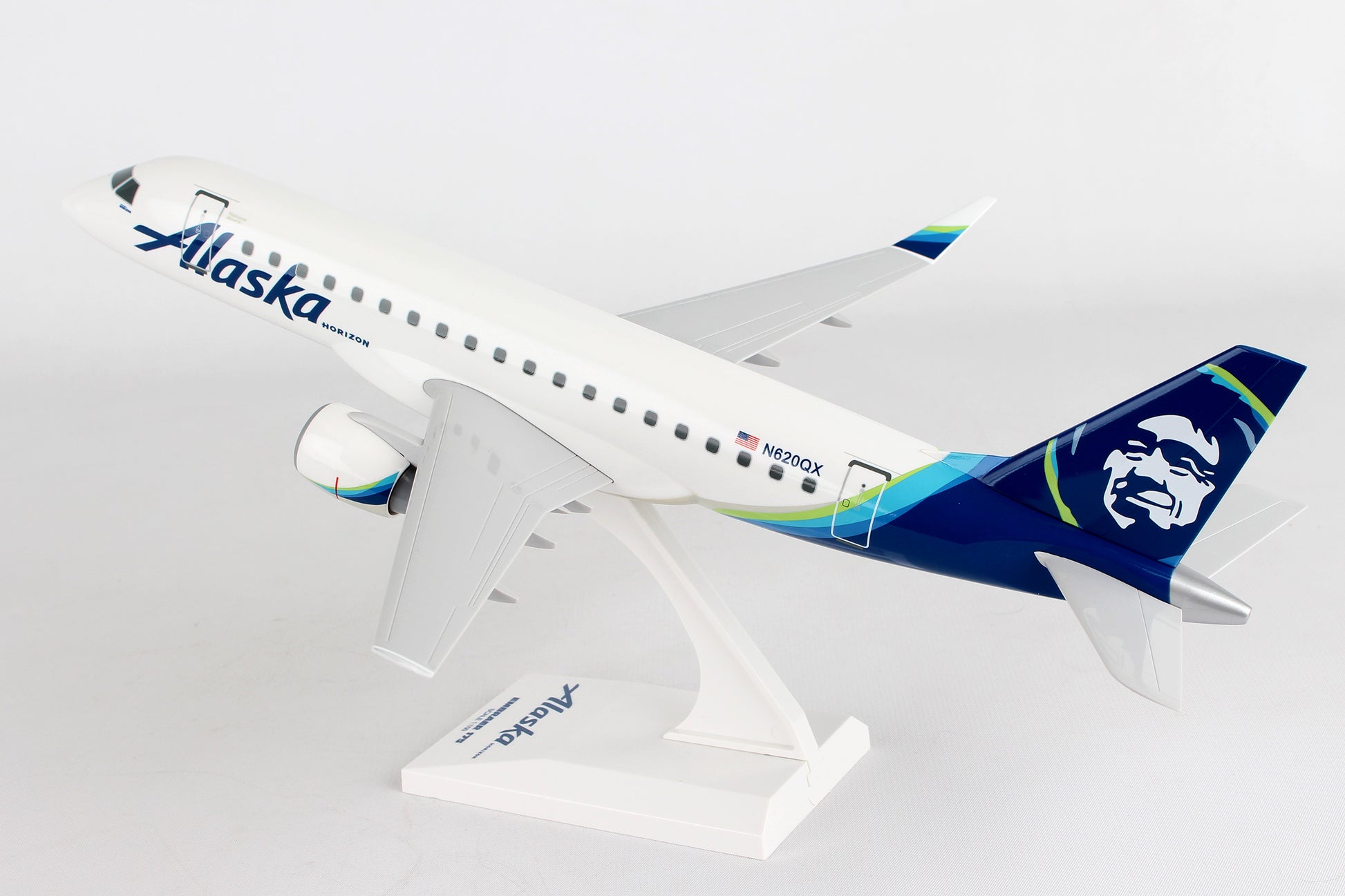 Skymarks SKR923 Skymarks Alaska E175 1/100 Horizon N620Qx