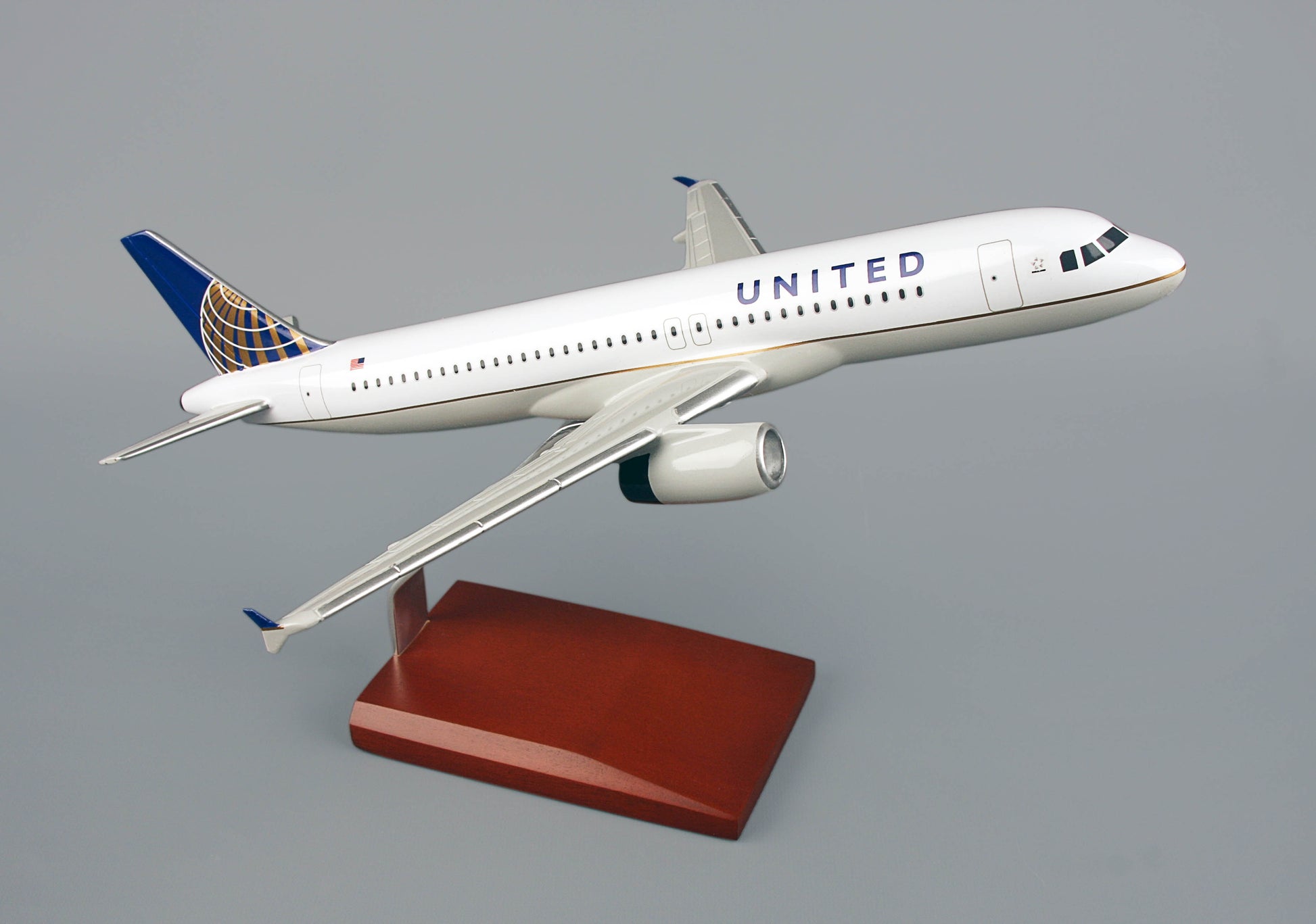 Executive Series G37010 Exec Ser United A320 1/100 Post Continental Livery (Ka320Cau